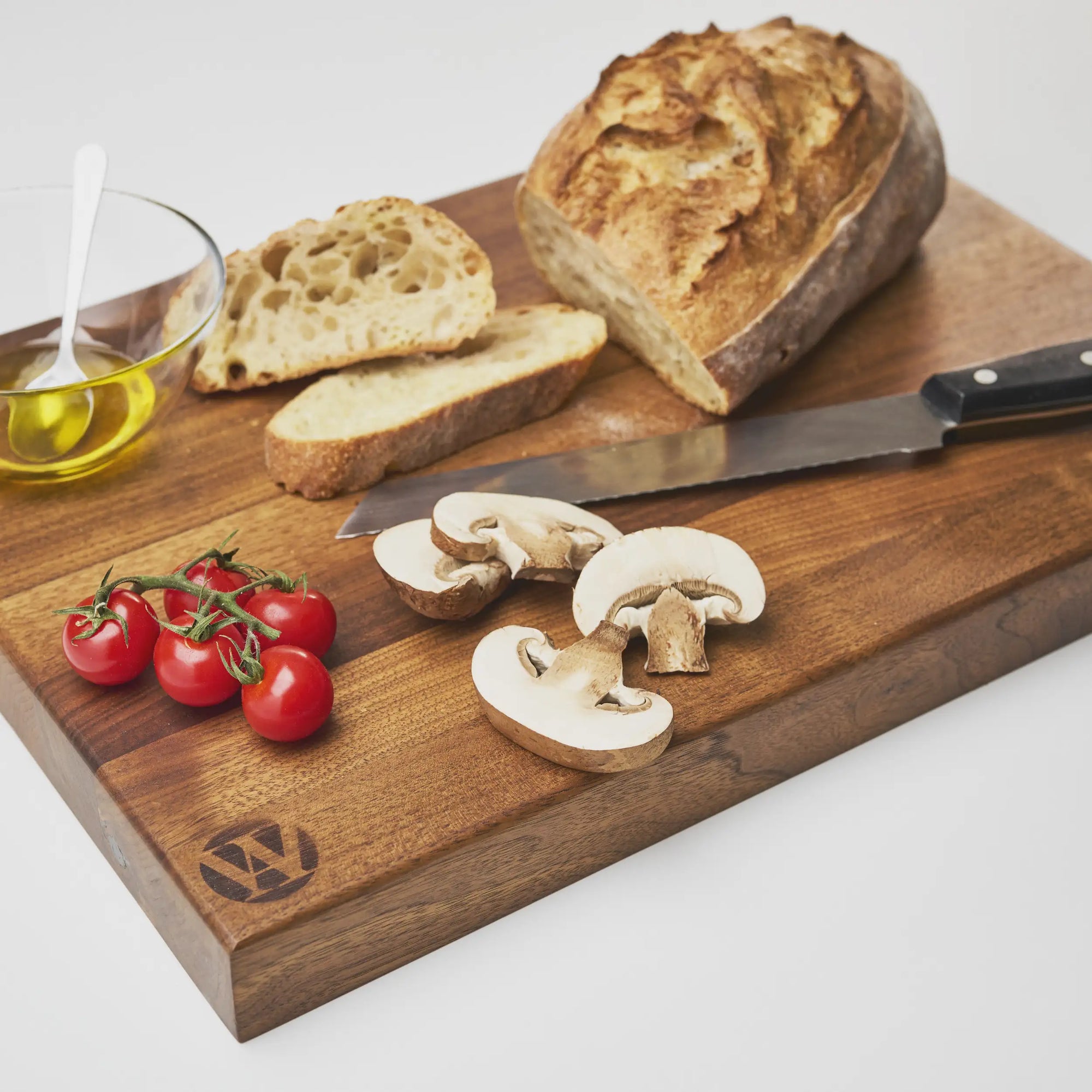 Planche à découper la viande en bois - Table de cuisine Planche à découper la viande en bois - Table de cuisine