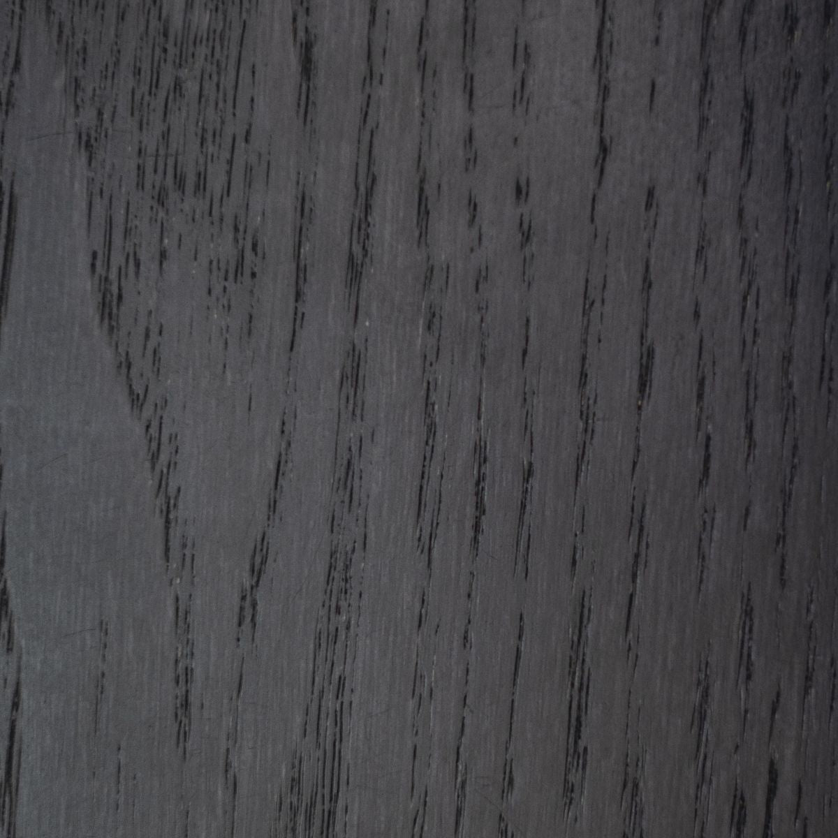 Frêne massif laqué noir