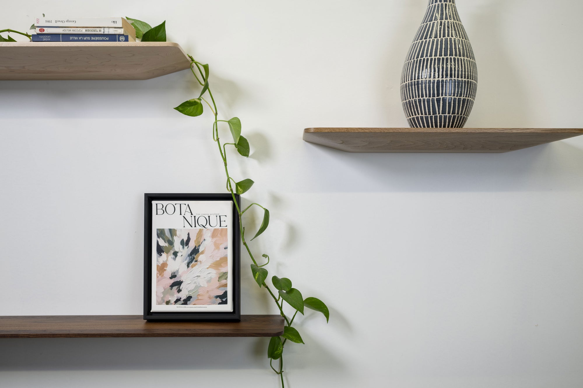 Tablette murale en bois massif | La Fabrique Allwood