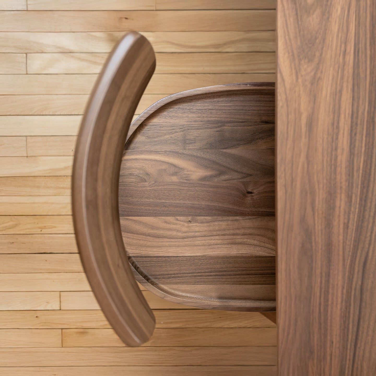 Tabouret en bois massif